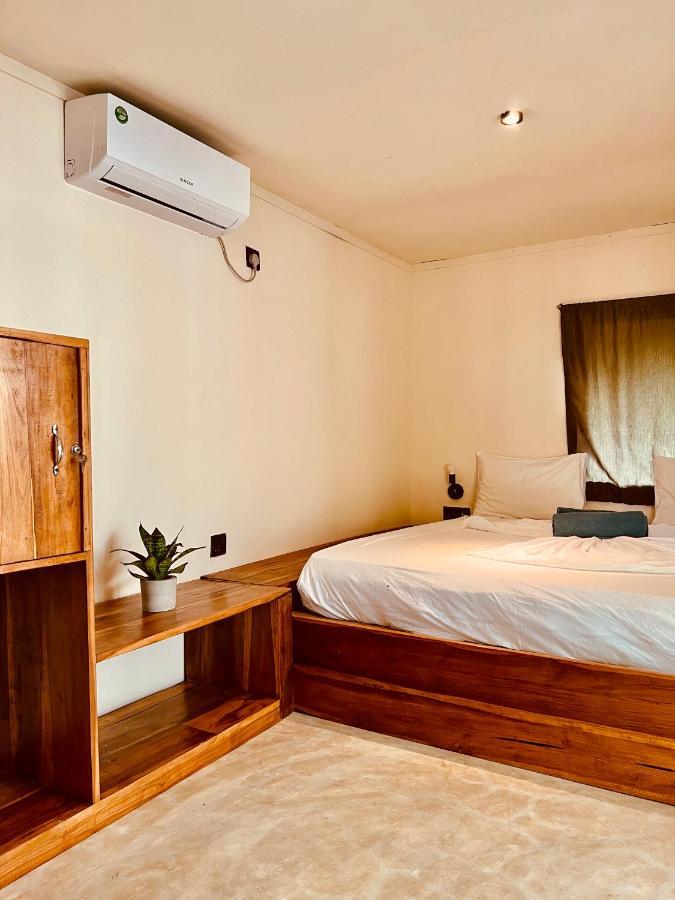 Little Lagoon Hostel アルガムベイ エクステリア 写真