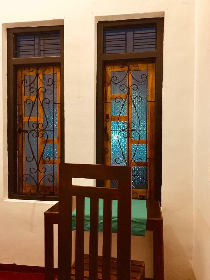 Little Lagoon Hostel アルガムベイ エクステリア 写真